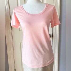 Nike Dri-fit top short-sleeve top in peach